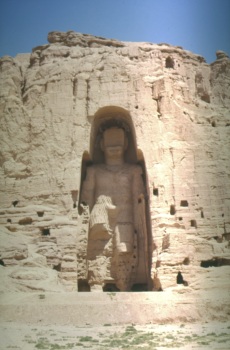 Bamyan - einer der zwei Buddhas - zerstrt durch die Taliban ... das ging zu weit! - copyright Lightmaster