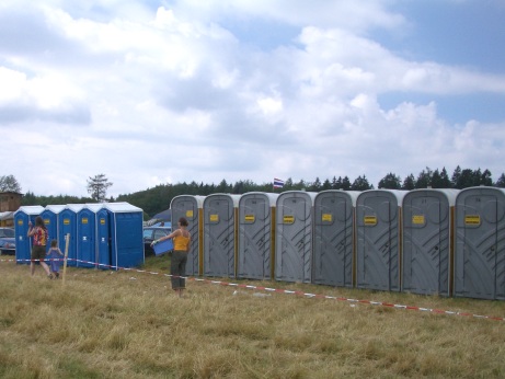 Burg Herzberg Festival 2004 Toiletten