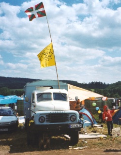 Burg Herzberg Festival 2002 Hanomag HL 28 Baujahr 1965 - copyright by Lightmaster